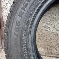 4 Gomme invernali Pirelli Carrier 205/65 R16C