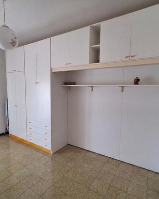 Cameretta (armadio + comodino + scrivania)