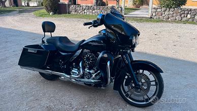 Harley Davidson street glide
