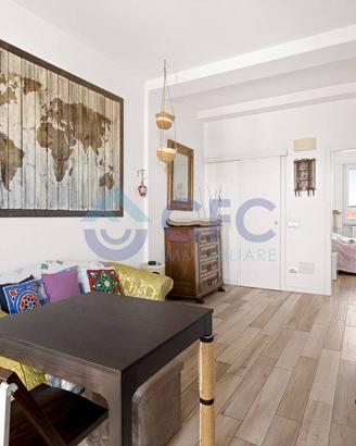 Appartamento di 55 m² con 2 locali e box auto a Mi