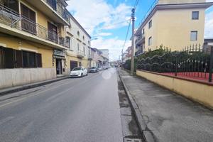 2 LOCALI A POMIGLIANO D'ARCO