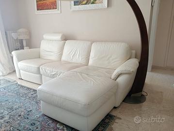 divano in pelle 