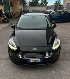 FORD FIESTA 1.5 DIESEL 86 CV TITANIUM PARI NUOVO