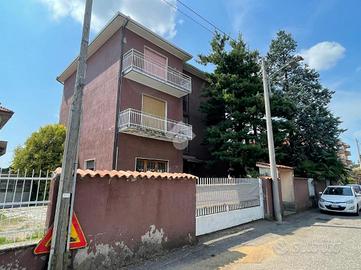 4 LOCALI A VILLA CORTESE