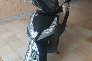 Peugeot Geopolis 250cc ie