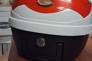  bauletto scooter-moto per un casco