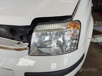 Proiettore sinistro FIAT PANDA del 2005
