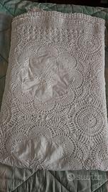 Copritavolo della nonna. Tovaglia