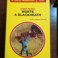 Giallo Mondadori - Morte a Blackheat di Anne Perry