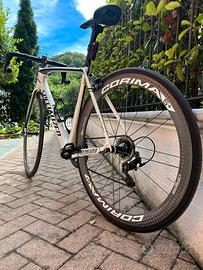 Bici specialized tarmac con cerchi in carbonio