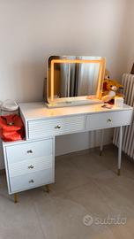 Postazione make-up