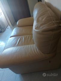 Divano letto 2 posti in vera pelle color crema