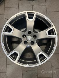 Cerchi in lega ORIGINALI MASERATI LEVANTE 20" - u