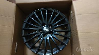 4 CERCHI IN LEGA REPLIK FORD FIESTA 16" COD. A103