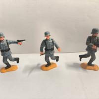 Lotto 3 Soldatini Tedeschi WWII Timpo Toys 1/32
