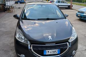 PEUGEOT 208 HDI