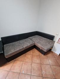 Divano letto  matrimoniale e contenitore