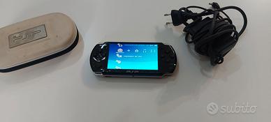 Psp Sony Modello 3004 Slim Perfetta + Giochi