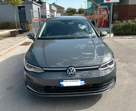 Golf 8 1.5 tgi