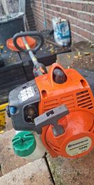 Il decespugliatore Husqvarna funziona perfettament