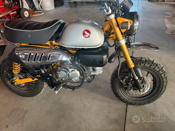 Honda monkey 125
