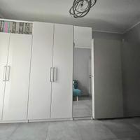Set armadi PAX IKEA, scrivania, sedia e lampadario