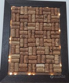 quadro bacheca artigianale con tappi vino sughero 