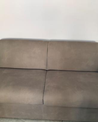 Divano letto matrimoniale