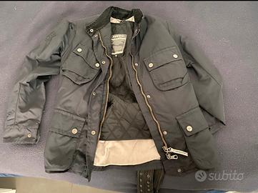 Giacca Brema donna 38/40
Usata pochissimo praticam