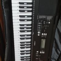 Tastiera digitale Yamaha PSR E363