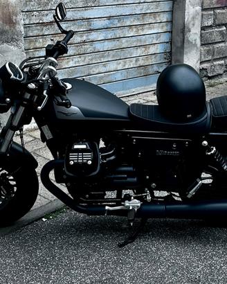 Moto Guzzi V9 Bobber