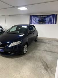 Lancia Ypsilon 1.2 69 CV 5 porte GPL Ecochic Plati