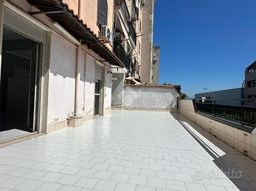 3 LOCALI A GIUGLIANO IN CAMPANIA