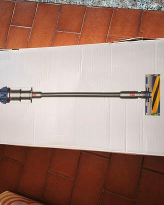 aspirapolvere Dyson V15 detect fluffy