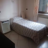 Stanza singola arredata a Marano
