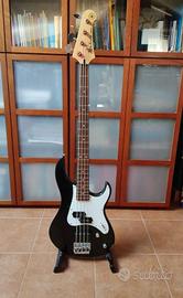 Basso elettrico Yamaha Attitude