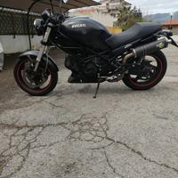 Ducati Monster 695