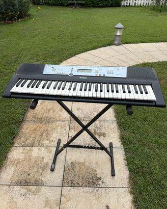 Pianola Yamaha + cavalletto in acciaio