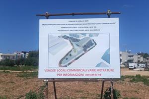 NEGOZIO A MOLA DI BARI