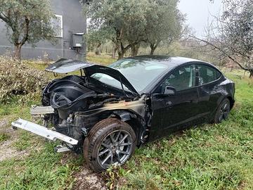 Tesla model 3 dual motor long range 