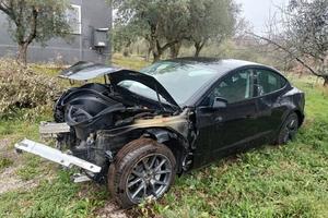 Tesla model 3 dual motor long range 