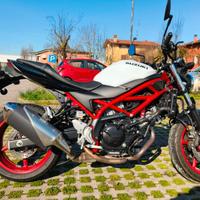 Suzuki SV650 (2022)–Solo 8.900 km – Pari al nuovo