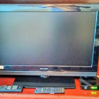 Sharp Tv monitor LCD 26 pollici + decoder dvb-t2