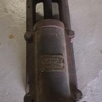 Antica macchina per biscotti