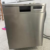 LAVASTOVIGLIR AEG XXL modello F56602UM0P