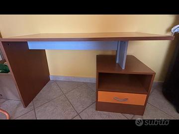 Scrivania stanzetta ragazzi