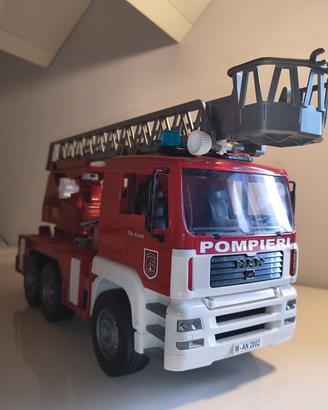 autoscala dei pompieri Bruder 