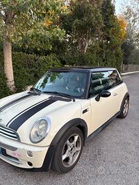 Mini Cooper 2.100