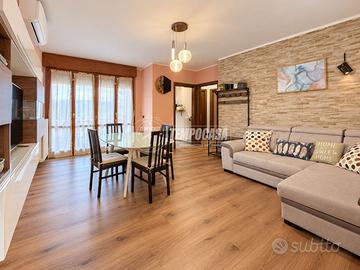 TRILOCALE RECENTE CON BALCONE LOGGIATO