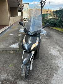 Peugeot Geopolis 300 i